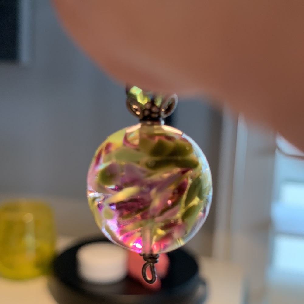 Beautiful Globe Pendant - image 3